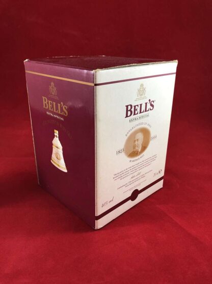 Beautiful limited edition Bell's Whisky decanter by Wade, part of the Great Scottish Inventors series.